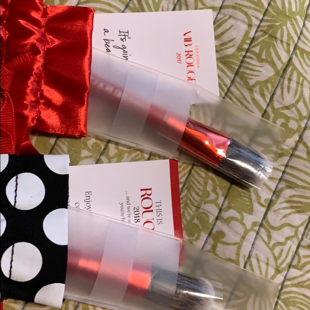 NEW makeup brush bundle - Picture 2 of 6